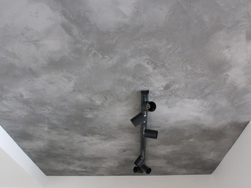 Натяжные потолки под бетон